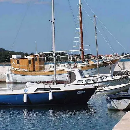 23 * Pašman